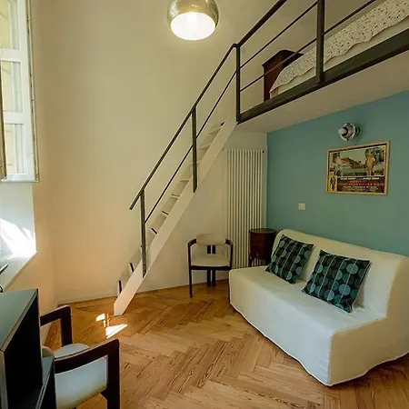 Apartment Garden Cavour App. Edz Cir:00127200626 *
